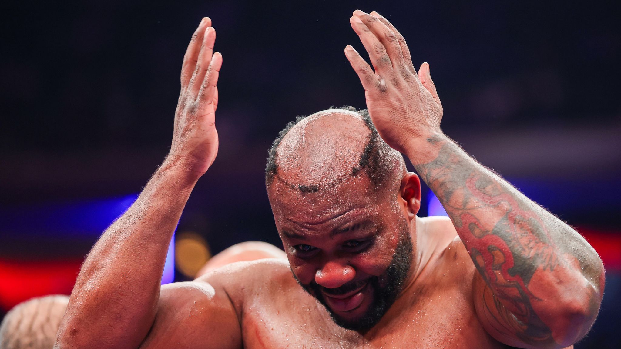 Boxer Wins Fight — But His Wig Falls Off Mid-Match at Madison Square Garden